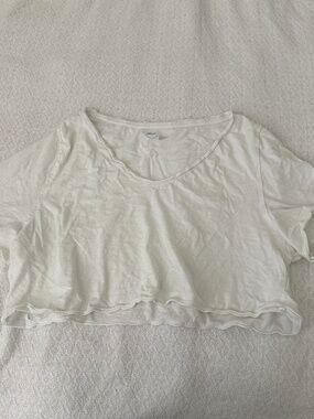 aerie v neck crop tee  size large   details: -crop fit  -no flaws  -boxy fit